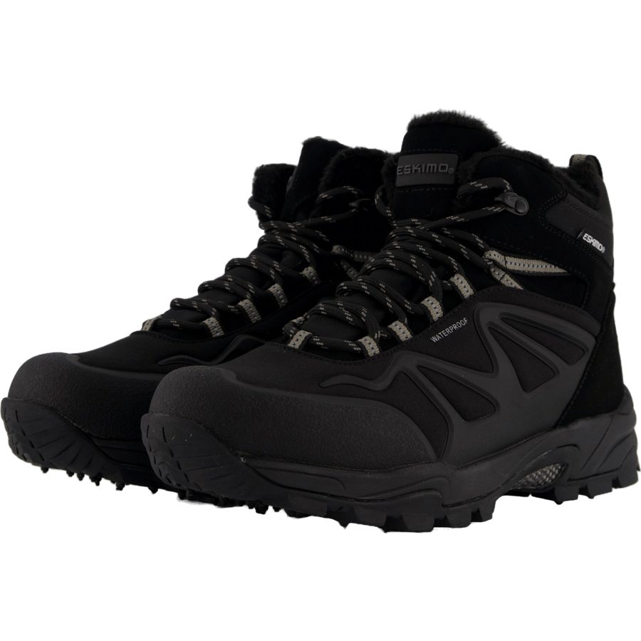 Kirbie M Studs Black